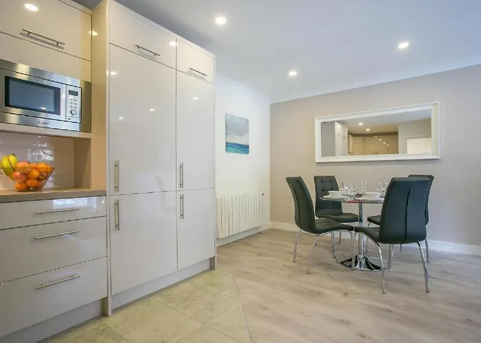 Saint Patrick\'S District Apartments